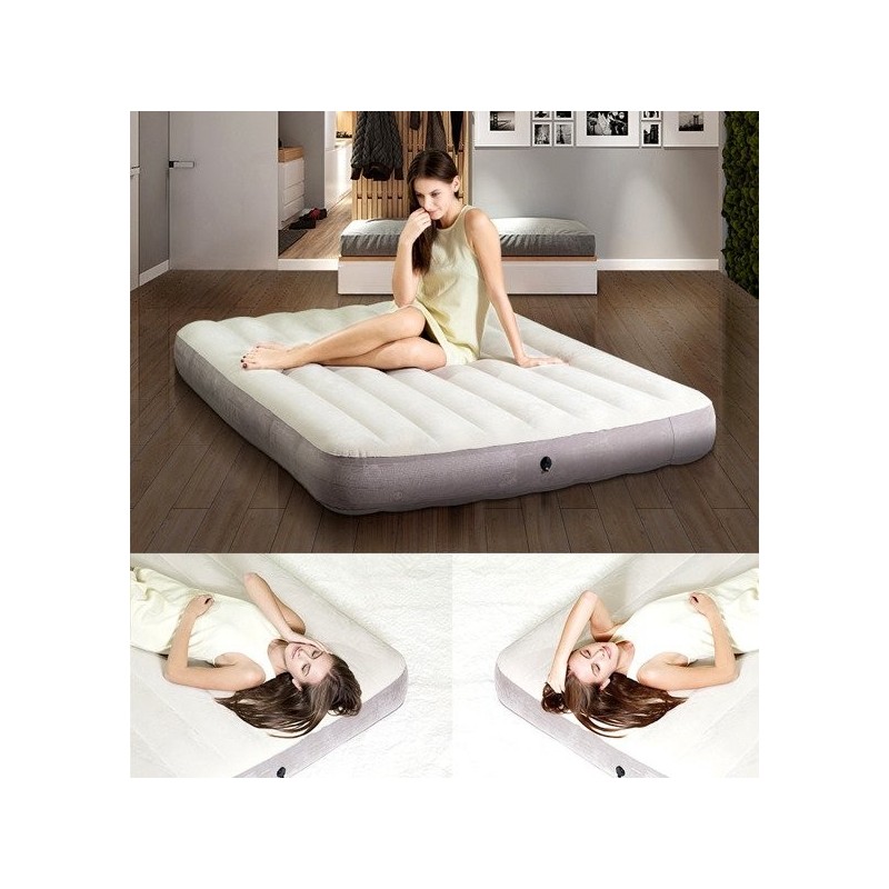 Intex Dura-Beam Standard Queen: materac w pokoju